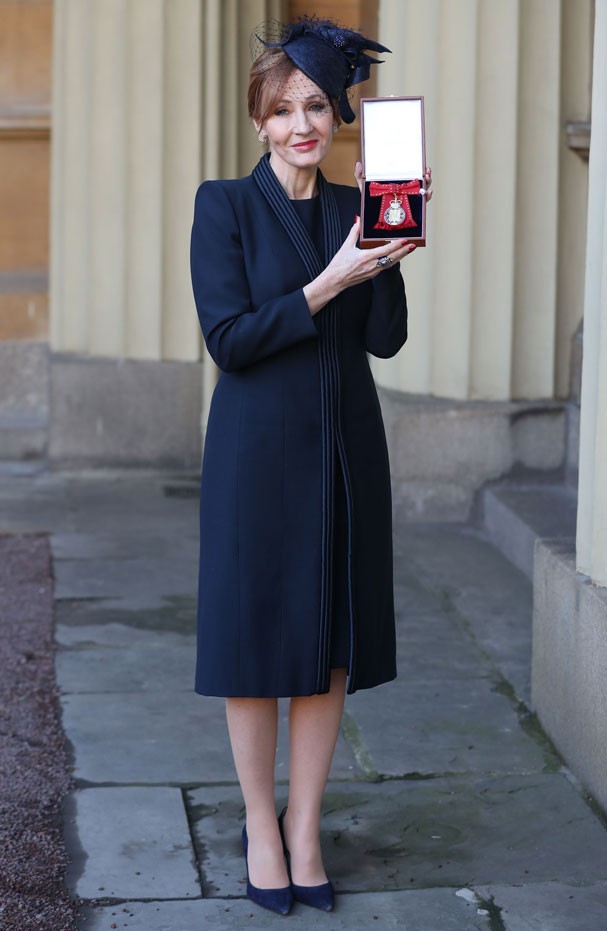 J.K Rowling ganha medalha da família real britânica (Foto: Getty Images) J.K Rowling ganha medalha da família real britânica (Foto: Getty Images)