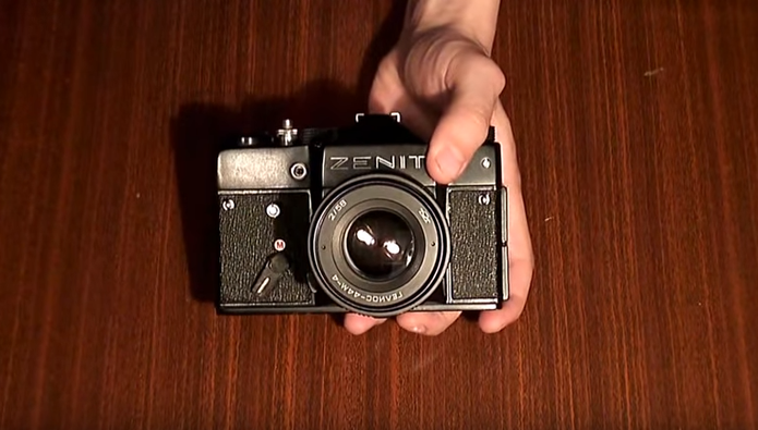 Câmeras Zenit devem voltar para competir com Leica no mercado de luxo (Foto: Reprodução/YouTube)