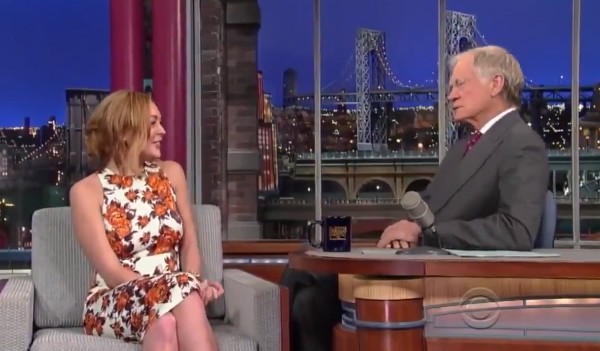 David Letterman entrevistando Lindsay Lohan em 2013 (Foto: reprodução)