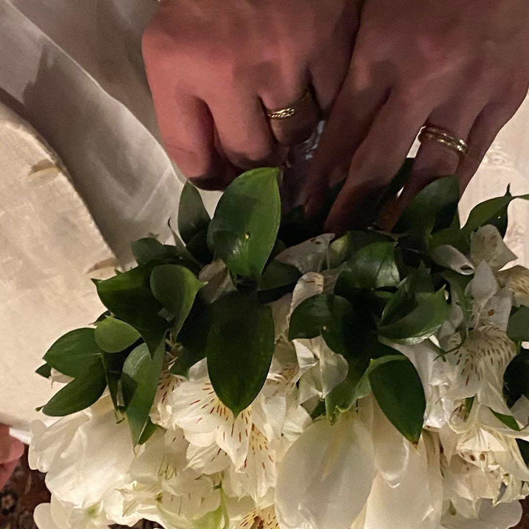 Elaine Mickely e César Filho renovam votos e comemoram bodas de porcelana (Foto: Reprodução/Instagram)