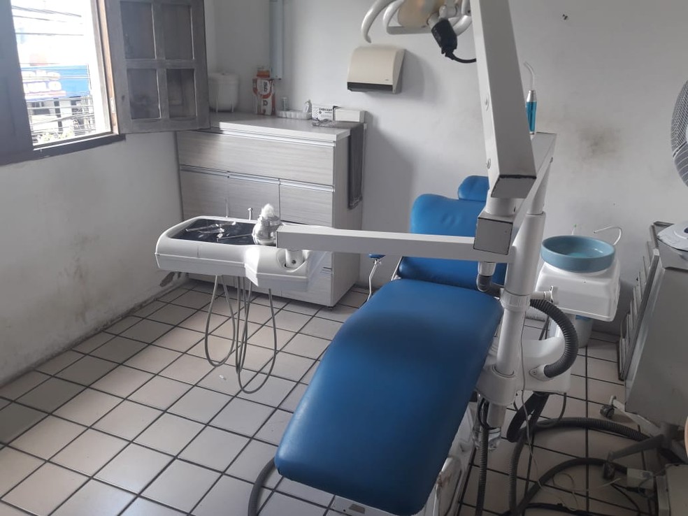 Consultório odontológico onde trabalhava o falso dentista — Foto: CRO-PE/Divulgação