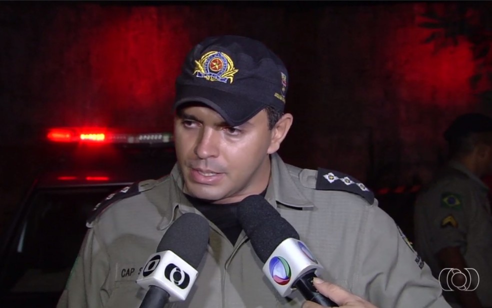  Capitão Augusto Sampaio foi indiciado por abuso de autoridade ao agredir manifestante (Foto: Reprodução/ TV Anhanguera)