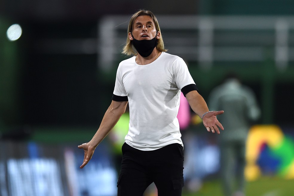 Sebastián Beccacece é o técnico do Defensa y Justicia — Foto: Getty Images