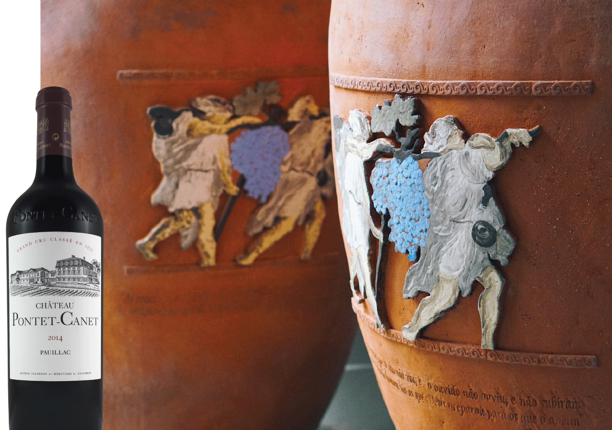 À moda antiga: À esquerda, garrafa do renomado Pontet-Cantet. À direita, mais ânforas de argila da Lidio Carraro (Foto: divulgação)