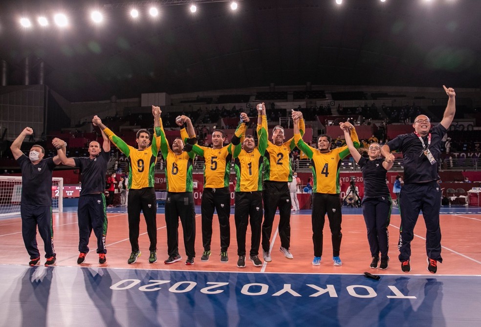 Brasil festeja ouro no goalball masculino em Tóquio — Foto: Alê Cabral/ CPB