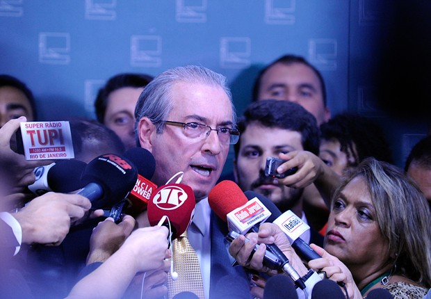 O presidente da Câmara dos Deputados, Eduardo Cunha (PMDB-RJ), concede entrevista para anunciar que aceita a abertura do pedido de impeachment da presidente Dilma Rousseff  (Foto: Luis Macedo/Câmara dos Deputados)