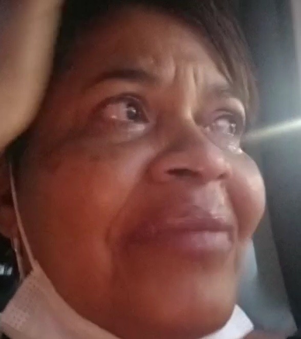Servidora pública denuncia atitude racista de vigilante de loja de alimentos: 'Sou negra, mas não sou ladra', diz