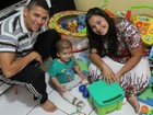 ‘A coluna dele não tinha fechado’: Mãe relata busca por tratamento em recém-nascido, no Brasil e no exterior