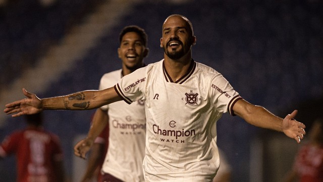 Anselmo Ramon fez o primeiro gol do CRB