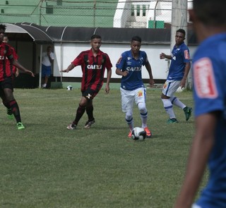 No sub-15, Cruzeiro e Sport empatam e embolam classificação do Grupo A