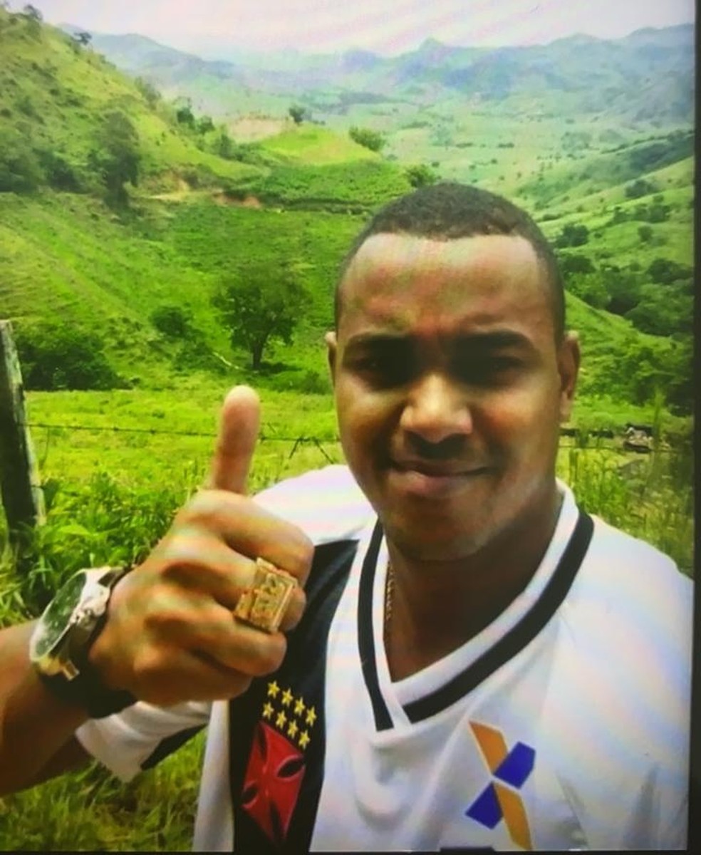 Álvaro Malaquias Santa Rosa, o Peixão, apontado como chefe do tráfico em cinco favelas da Zona Norte do Rio — Foto: Reprodução