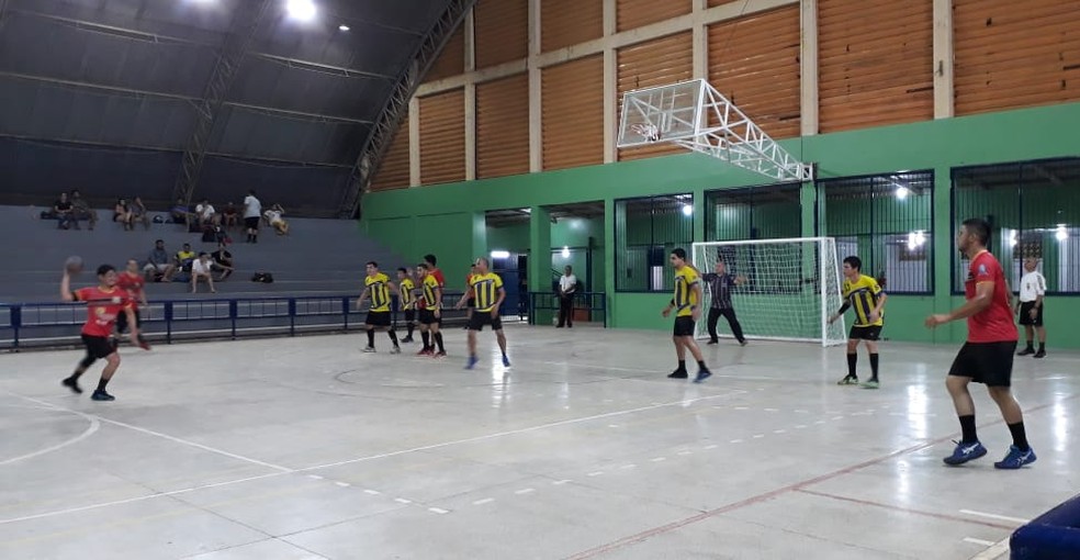 Campeonato Aberto de Handebol tem 11 times inscritos; 1ª rodada nesta quinta-feira — Foto: Divulgação/Fach