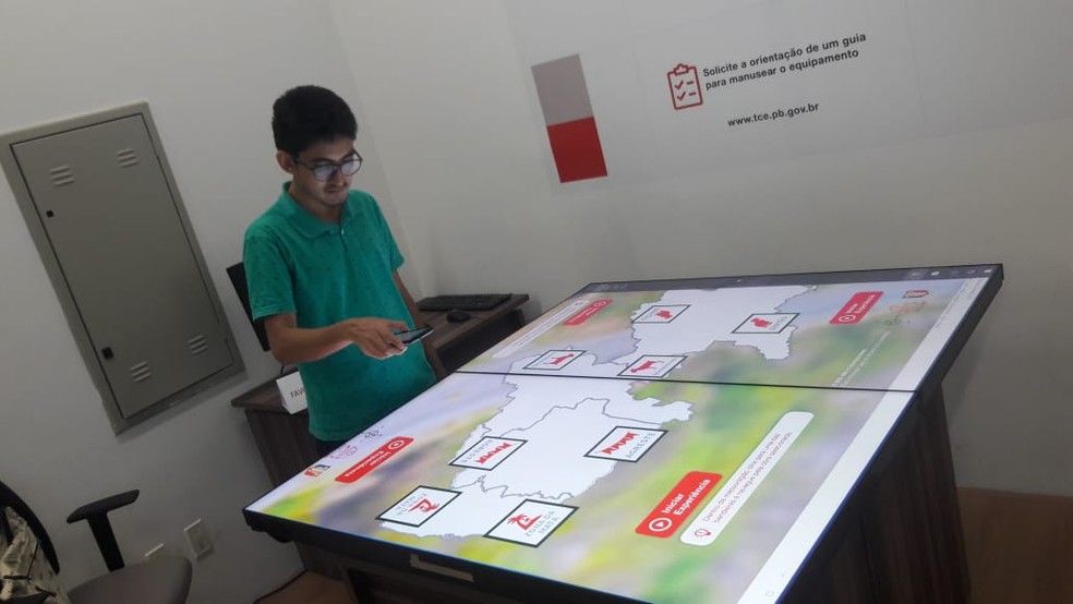 Aplicativo criado na PB permite que pessoas com deficiência visual fiscalizem obras públicas — Foto: Silas Yuidi/Arquivo pessoal