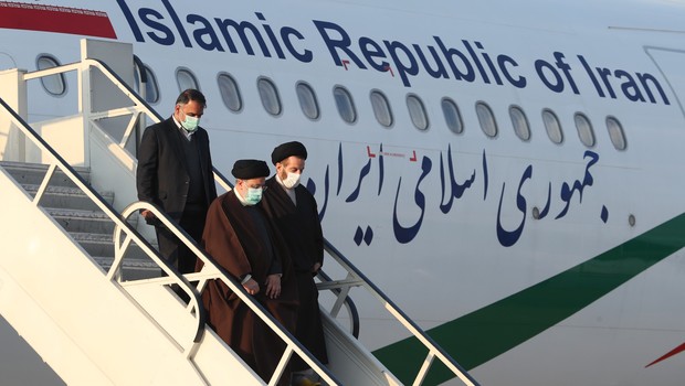 Aiatolá Ebrahim Raisi, presidente do Irã, em viagem interna em 2021 (Foto: Governo do Irã)