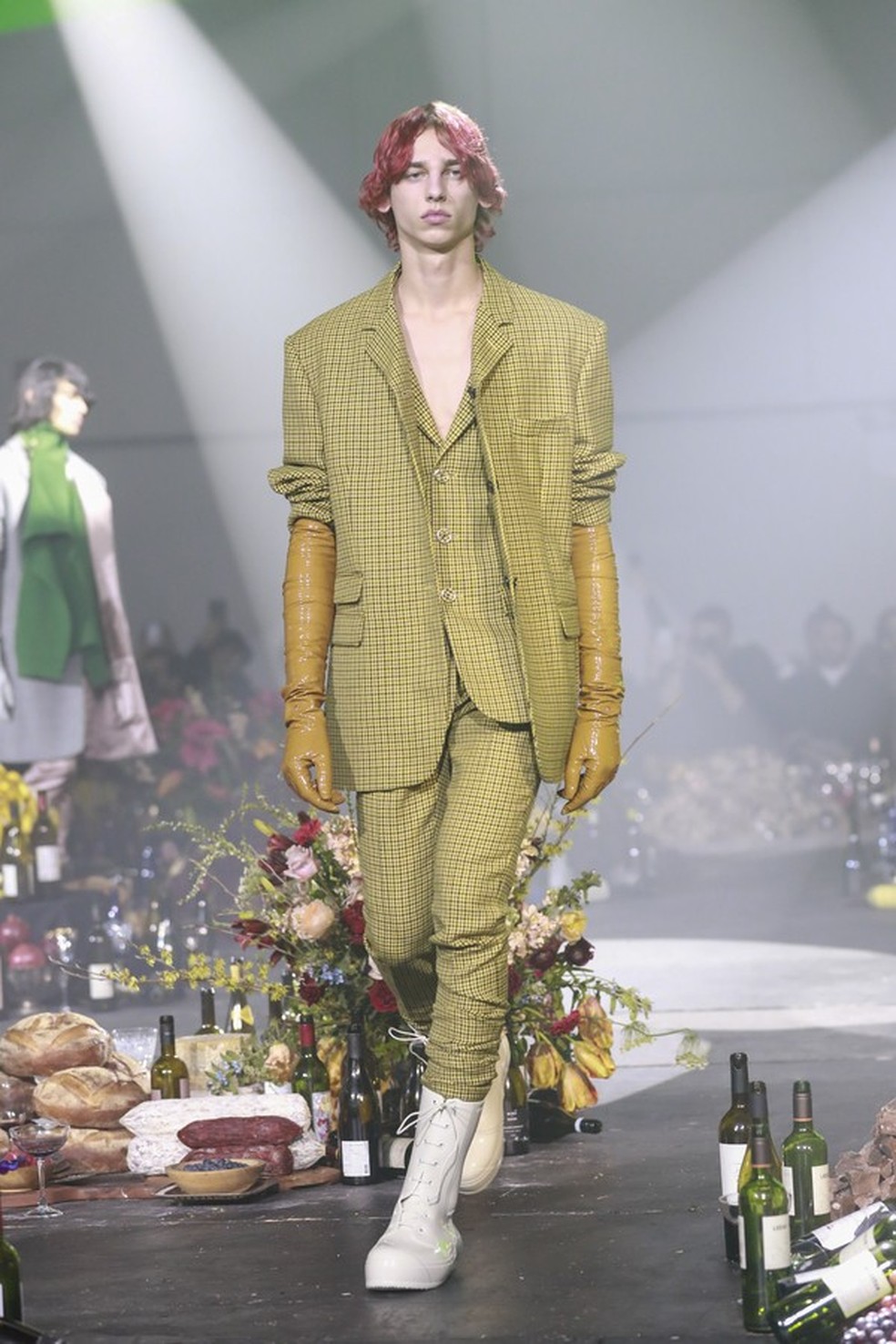 Christiane F. inspira coleção masculina de inverno 2019 de de Raf