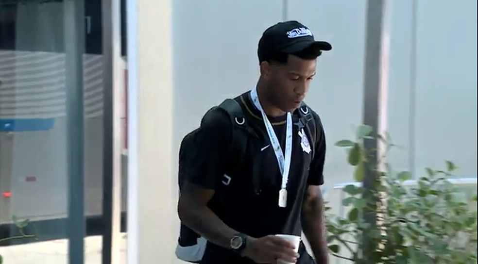 Gil lamenta vice do Corinthians, mas fala em orgulho: