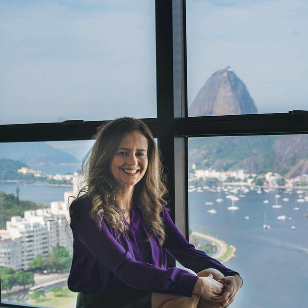Sandra Blanco, pioneira em falar sobre finanças para mulheres  no Brasil, no escritório da Órama, no Rio de Janeiro  (Foto: Bléia Campos)