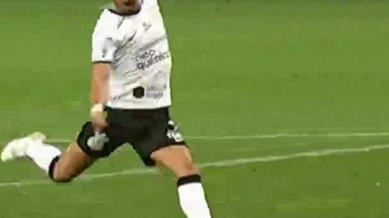 Golaço coletivo! Giuliano marca o gol decisivo pro Corinthians