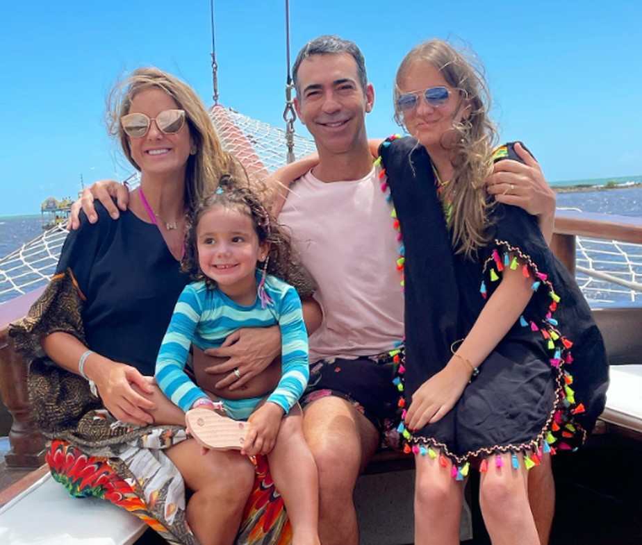 Cesar Tralli compartilha clique de família na Bahia