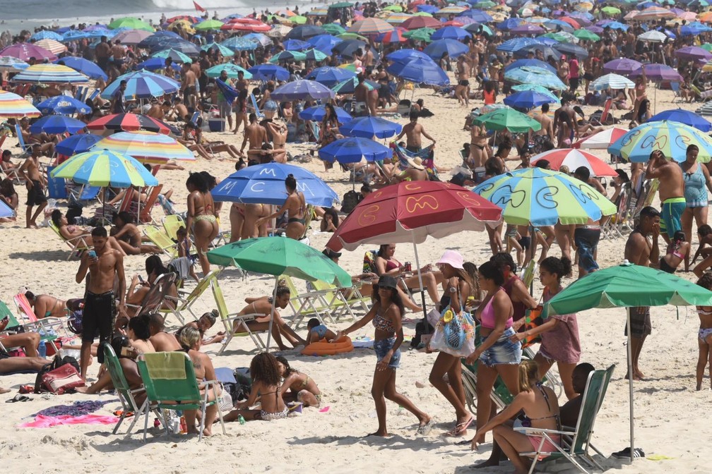 6 de setembro - Movimentação na Praia de Ipanema, no Rio de Janeiro (RJ) — Foto: Gabriel Bastos/Futura Press/Estadão Conteúdo