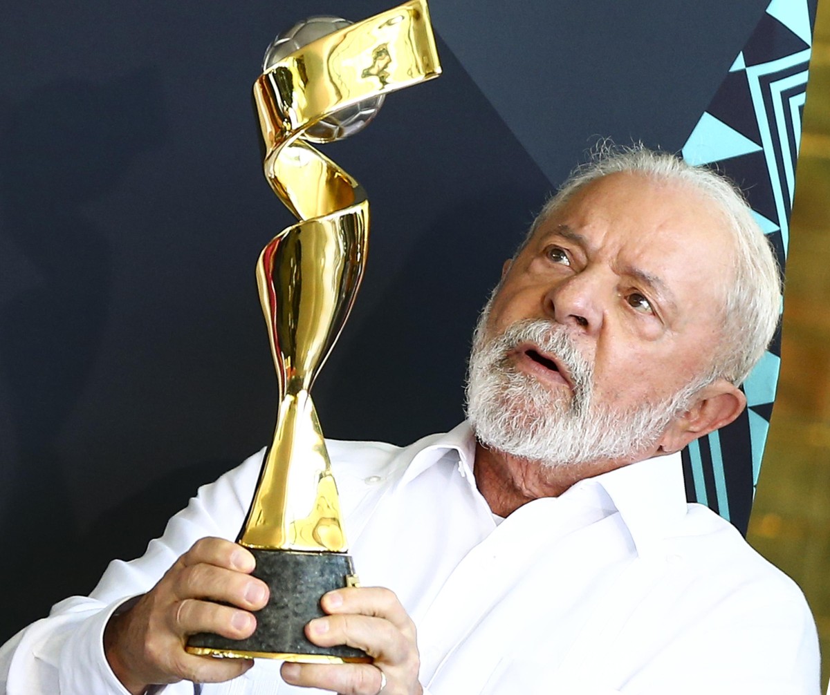 Stagnant economy overshadows social policies recovery Politics