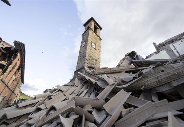Prefeito diz que metade de Amatrice, na Itália, não existe mais após terremoto (Foto: EFE)