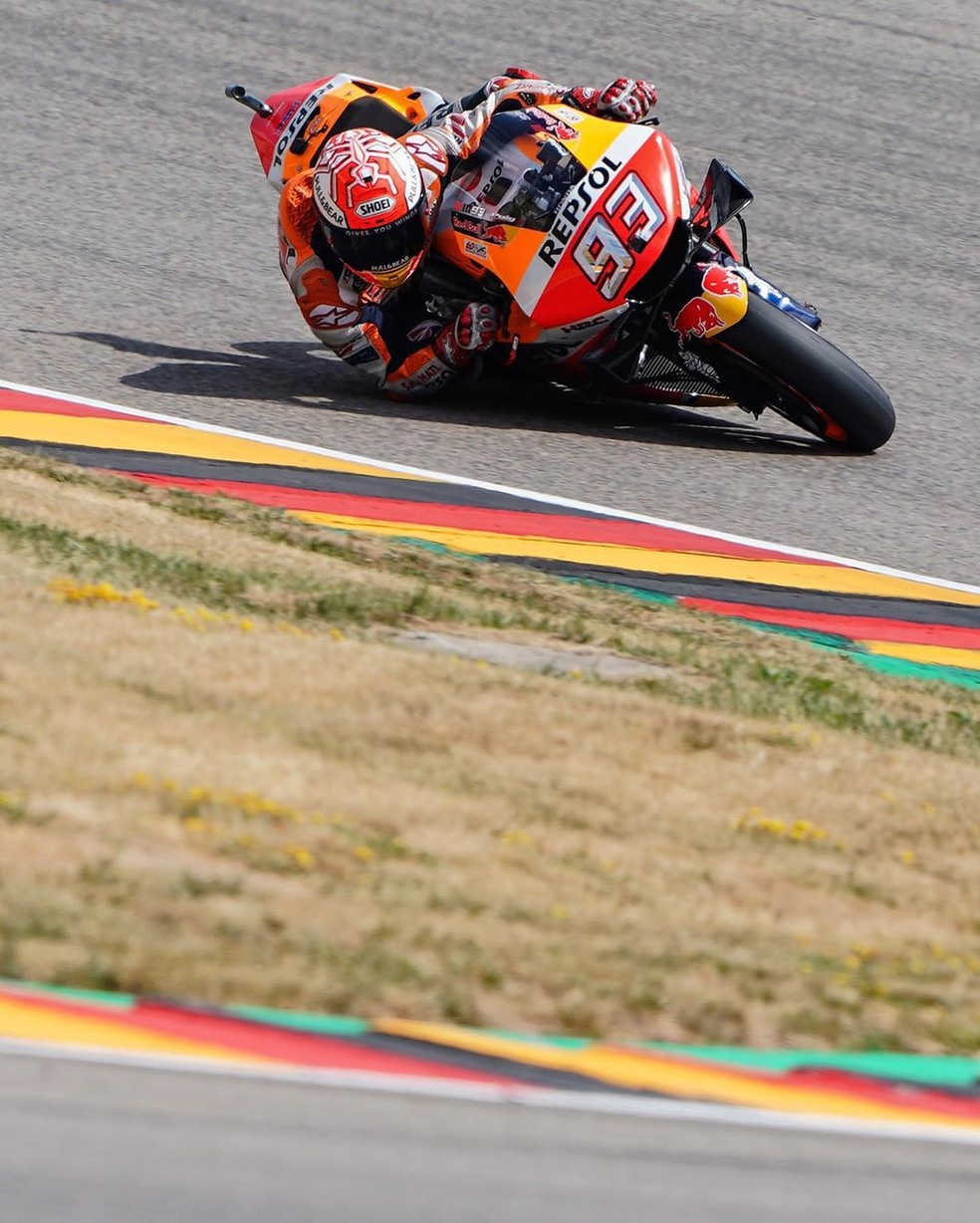 Marc MÃ¡rquez venceu em Sachsenring, na Alemanha, pela dÃ©cima vez consecutiva â€” Foto: ReproduÃ§Ã£o / Instagram 