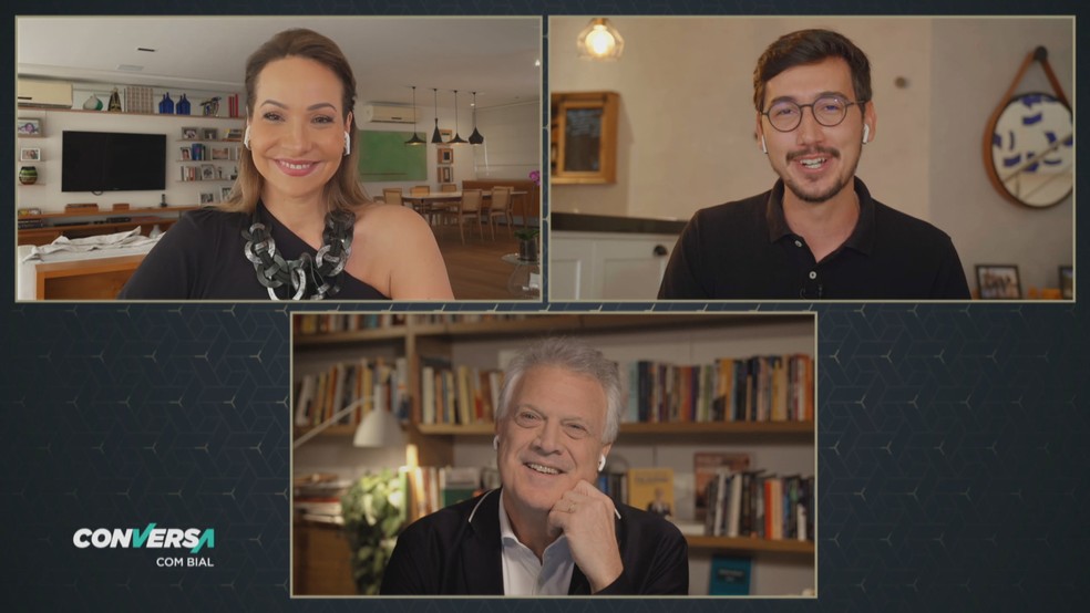 Maria Beltrão e Nilson Klava conversam com Pedro Bial sobre os 25 anos da Globonews — Foto: Reprodução/TV Globo