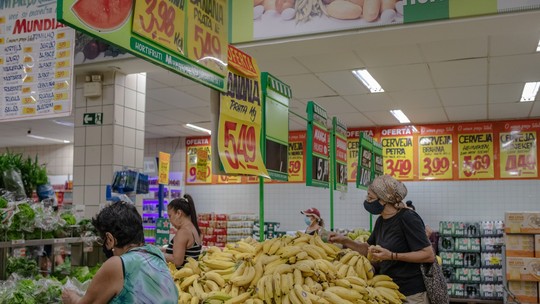 Abras: Consumo nos lares brasileiros cresce 0,95% em fevereiro ante 2022