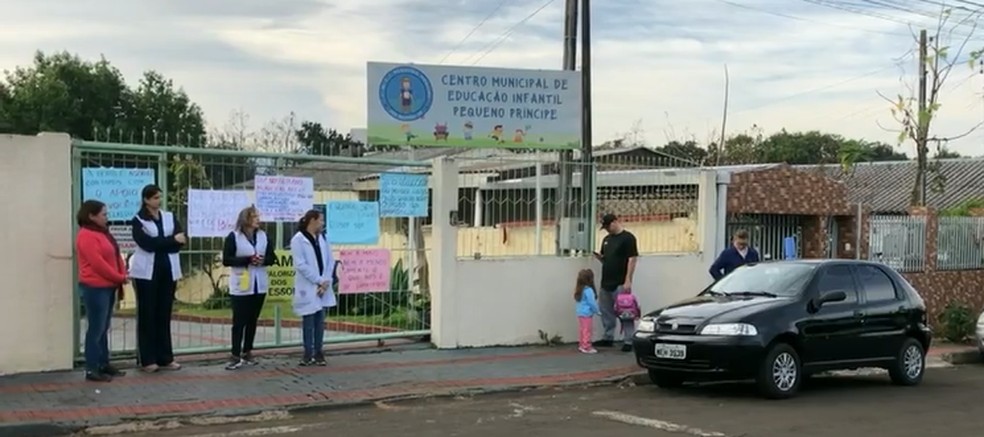 Aulas da rede municipal começam com uma hora de atraso em Francisco Beltrão após paralisação de professores  — Foto: Reprodução RPC