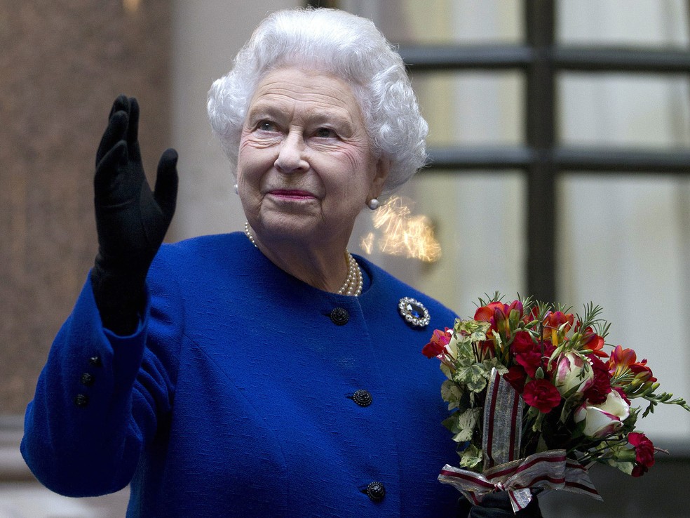 Rainha Elizabeth II em imagem de 18 de dezembro de 2012, em Londres — Foto: Alastair Grant/Pool/AP/Arquivo