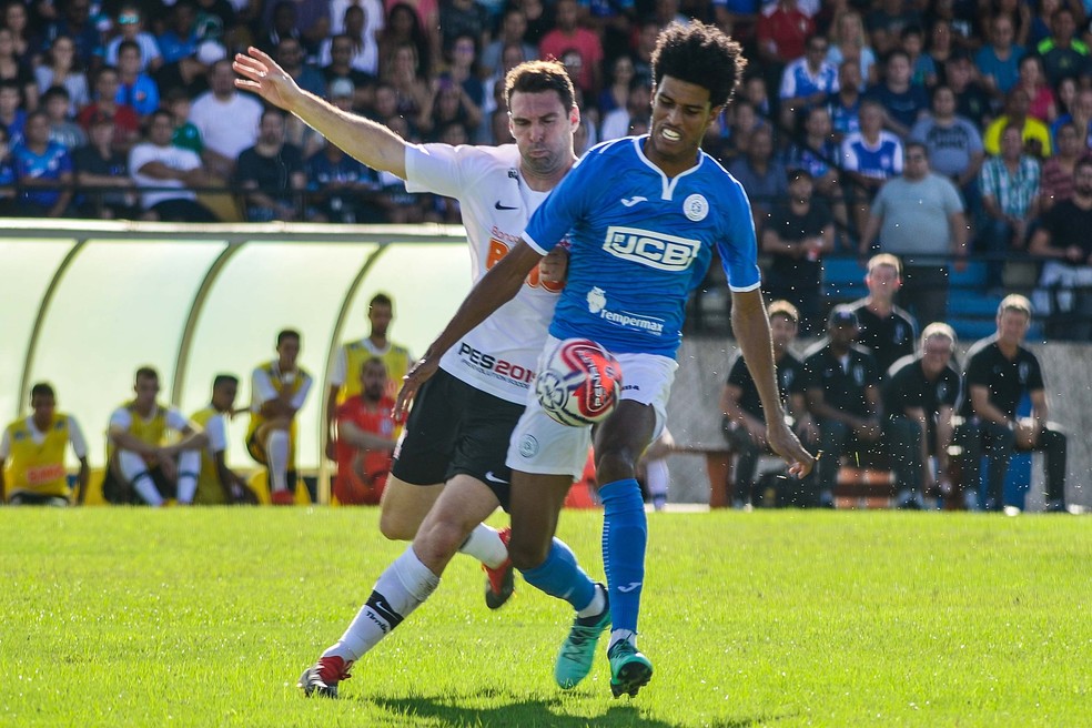 Éwerton Páscoa deve fechar com o Galo — Foto: Miguel Pessoa/Futura Press