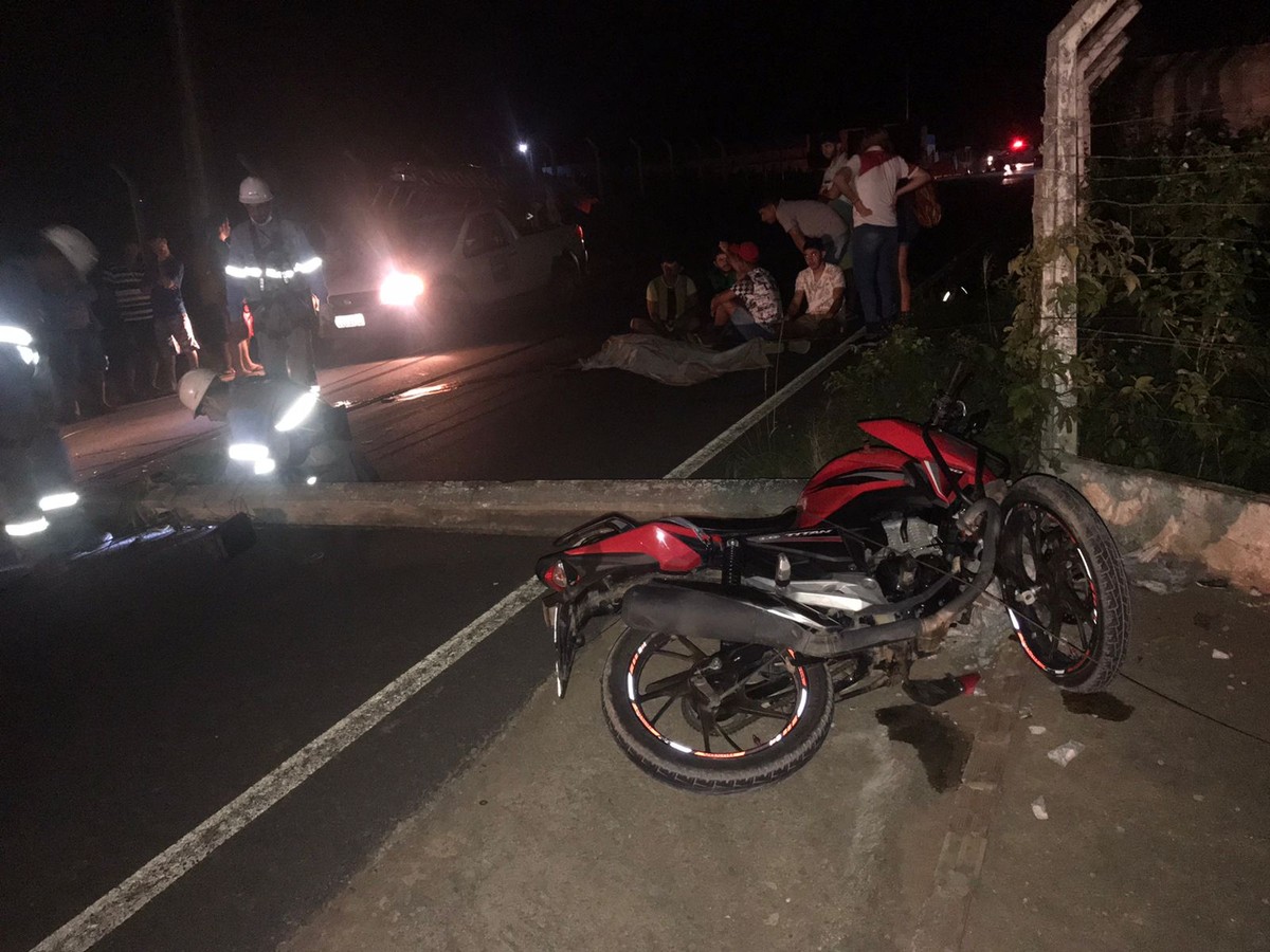 Motociclista Morre Ao Bater Em Poste Na AL Em Feira Grande Alagoas G