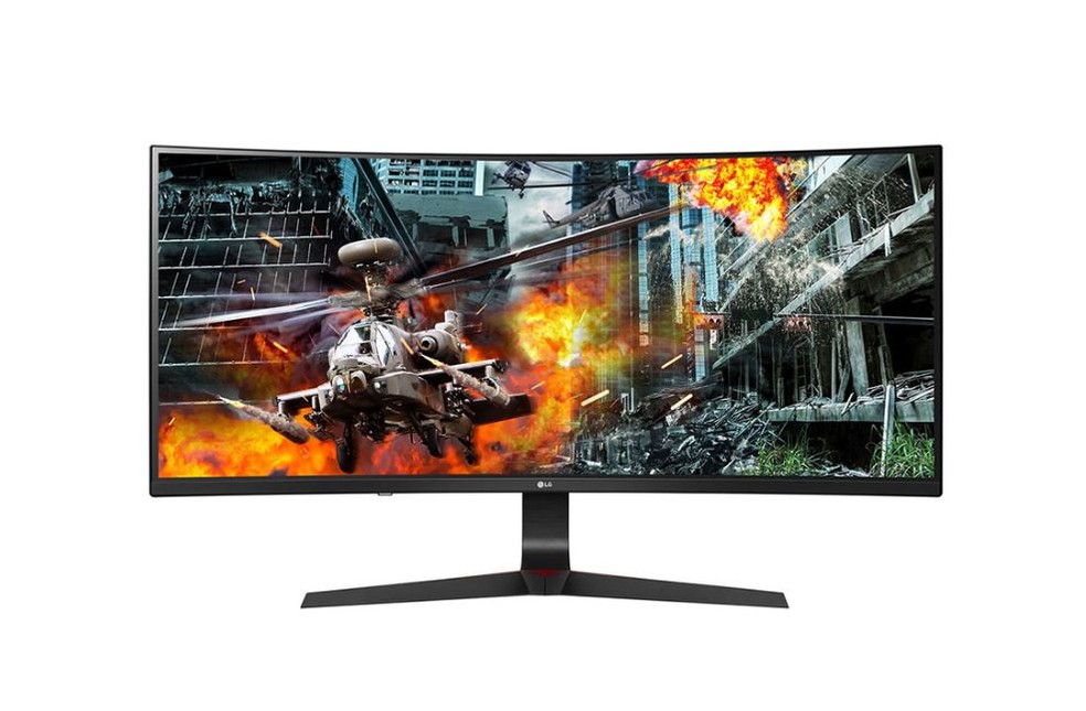 Alguns softwares não oferecem suporte aos monitores ultrawide, deixando bordas laterais na tela — Foto: Divulgação/LG