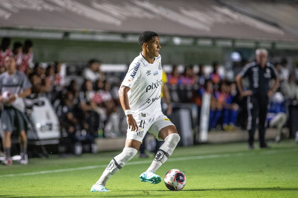 &Acirc;ngelo em Santos x S&atilde;o Bento &mdash; Foto: Abner Dourado/AGIF