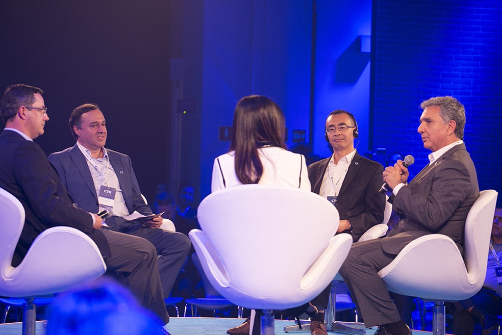José Renato Domingues, Carlos Carvalho, Yujun Liu, Evandro Vasconcelos e Rosana Jatobá — Foto: Kleber Marques