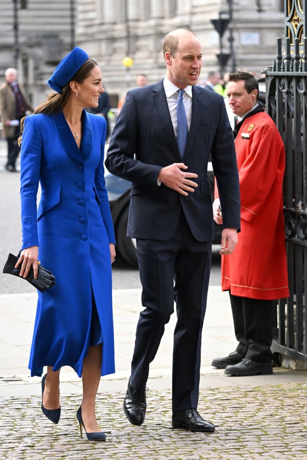 LONDON, ENGLAND - MARCH 14: Catherine, Duchess of Cambridge and Prince William, Duke of Cambridge attend the Commonwealth Day Service at Westminster Abbey on March 14, 2022 in London, England. (Photo by Karwai Tang/WireImage) (Foto: WireImage)