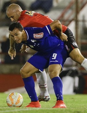 Vitória ante Universitário, no Mineirão, garante classificação ao Cruzeiro