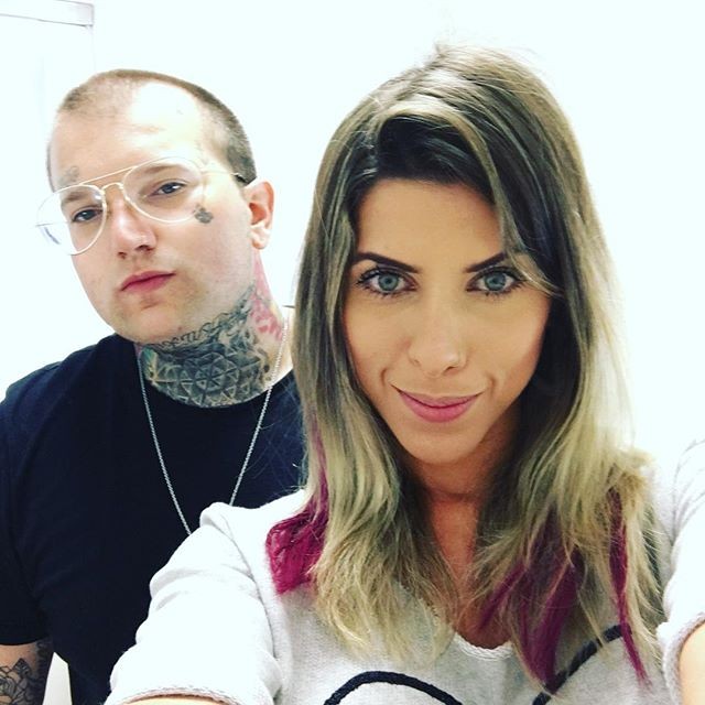 Ana Paula Minerato e o tatuador Rodolpho Torres (Foto: Reprodução)