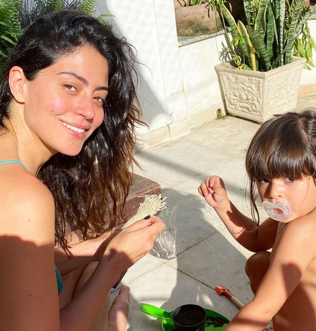 Carol Castro e filha, Nina (Foto: Reprodução / Instagram)