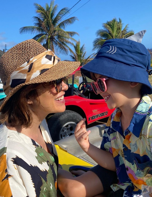 Paloma Duarte mostra registros de viagem a Noronha com o filho (Foto:  Reprodução/ Instagram)