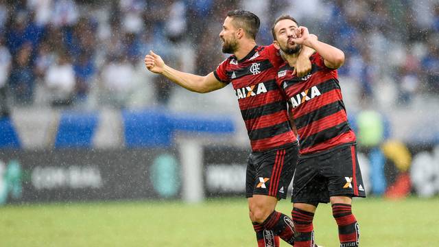 Ã‰verton Ribeiro e Diego Cruzeiro x Flamengo MineirÃ£o