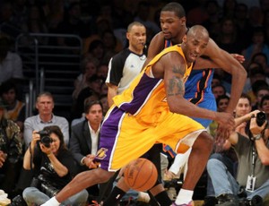 Thunder vence Lakers, de Kobe Bryant, no playoff da NBA (Foto: AFP)