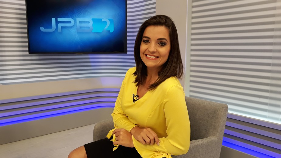 Resultado de imagem para larissa pereira tv cabo branco