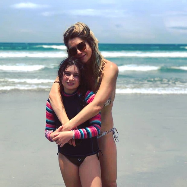 Leticia Spiller e Stella (Foto: Reprodução/Instagram)