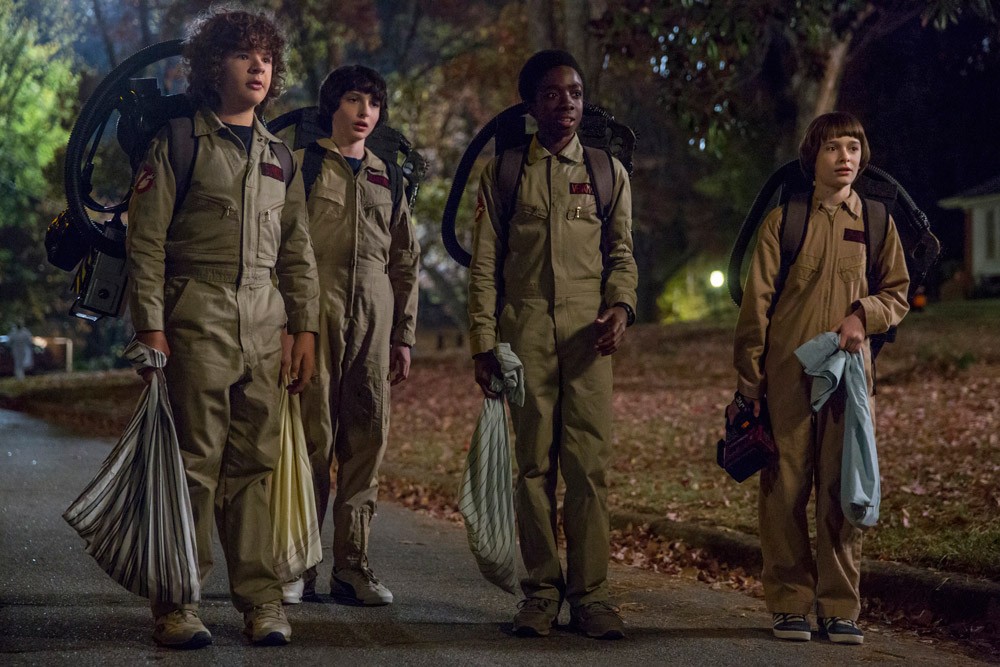 Stranger Things: Will e monstro no céu em novo cartaz da 2ª temporada