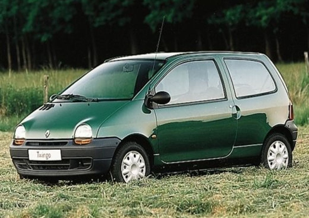 A primeira geração do Renault Twingo foi lançada em 1992 — Foto: Divulgação 