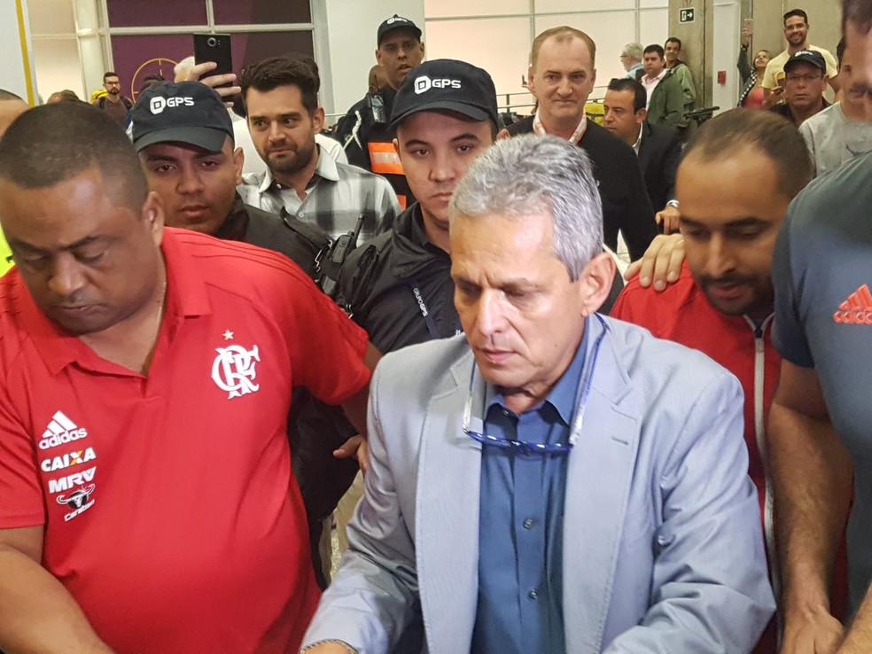Rueda chegou ao Rio na manhã deste domingo (Foto: Marcelo Baltar)