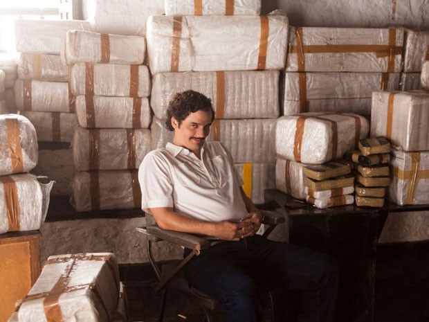 O ator brasileiro Wagner Moura interpreta o traficante colombiano Pablo Escobar na série 'Narcos', da Netflix (Foto: Divulgação)