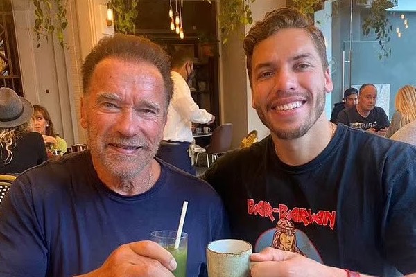 Arnold Schwarzenegger e seu filho, Joseph Baena (Foto: Reprodução / Instagram)